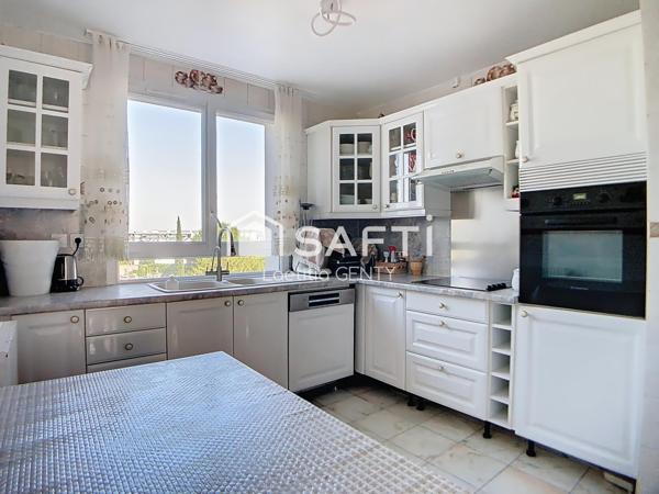 COLOMBES CENTRE - 4 PIECES LUMINEUX AVEC PARKING