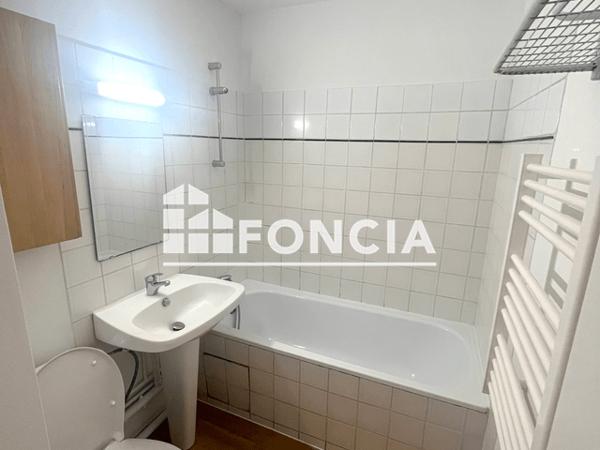Location Studio 23.37 m² - 40/42 RUE DUBOURDIEU Bordeaux 33800