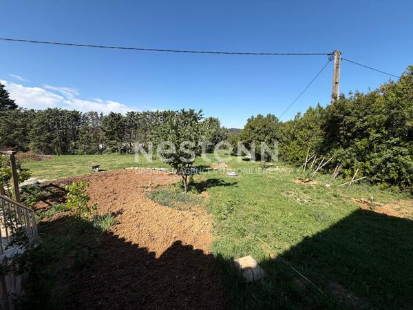 Gardanne-Maison de 7 pièces d'une surface de 168 m2 sur une parcelle de 1560 m² environ avec un grand garage