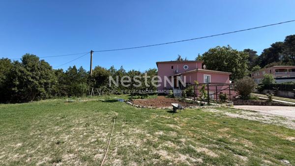 Gardanne-Maison de 7 pièces d'une surface de 168 m2 sur une parcelle de 1560 m² environ avec un grand garage