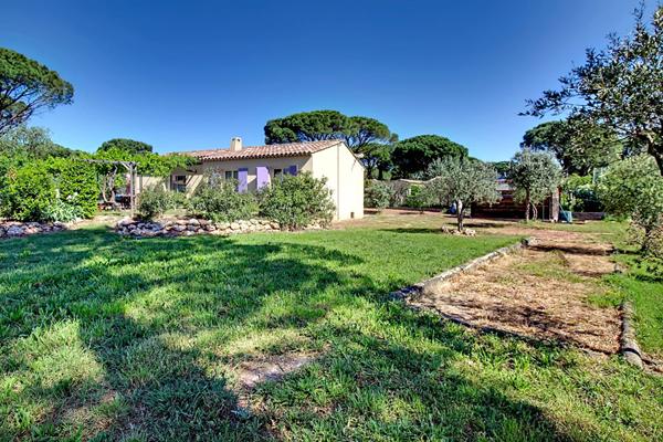 A VENDRE EN EXCLUSIVITE ! À VIDAUBAN Maison de plain-pied 4 pièces 88 m2 avec piscine sur un terrain de 1 455 m2