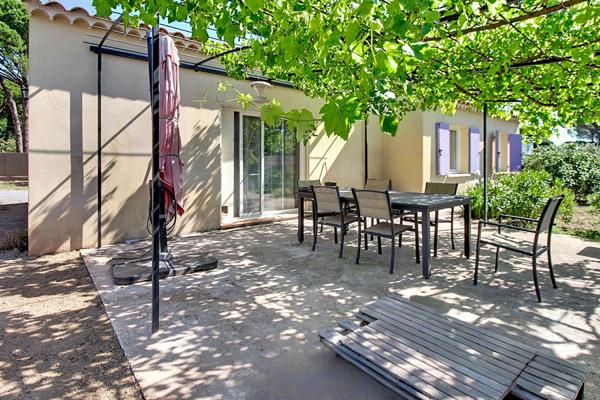 A VENDRE EN EXCLUSIVITE ! À  VIDAUBAN Maison de plain-pied 4 pièces 88 m2 avec piscine  sur un terrain de 1 455 m2