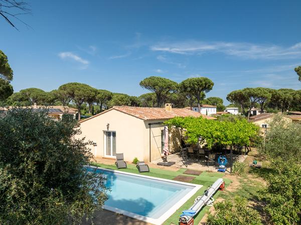 A VENDRE EN EXCLUSIVITE ! À  VIDAUBAN Maison de plain-pied 4 pièces 88 m2 avec piscine  sur un terrain de 1 455 m2