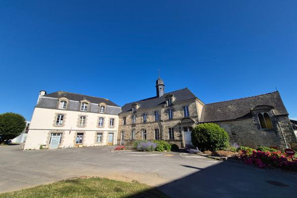 Maison à vendre - 750 m² JOSSELIN (56120)