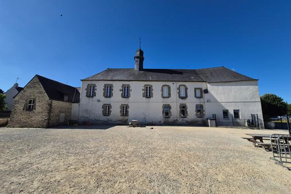 Maison à vendre - 750 m² JOSSELIN (56120)