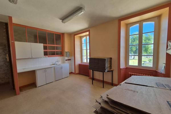 Maison à vendre - 750 m² JOSSELIN (56120)