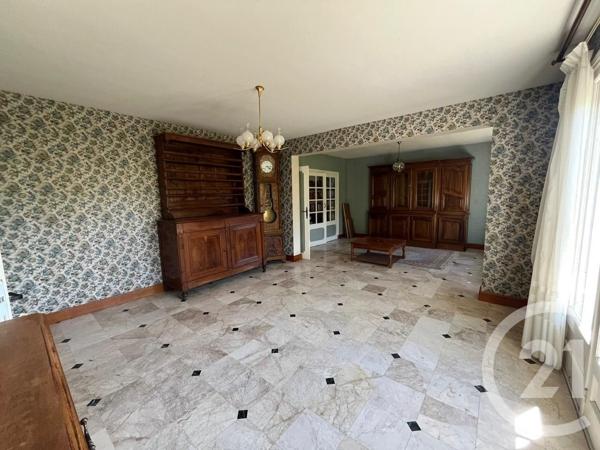 Maison à vendre  6 pièces - 257,24 m 2   CHATELLERAULT  - 86