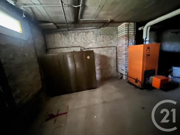 Maison à vendre  6 pièces - 257,24 m 2   CHATELLERAULT  - 86