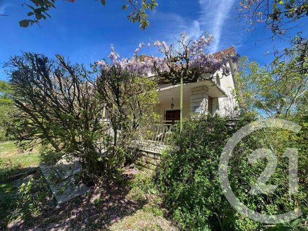 Maison à vendre  6 pièces - 257,24 m 2   CHATELLERAULT  - 86