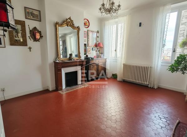 Appartement T4 + Terrasse+ comble  à Marseille 13006