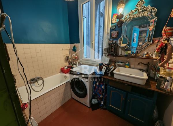 Appartement T4 + Terrasse+ comble  à Marseille 13006