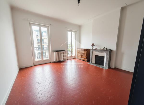 Appartement T4 + Terrasse+ comble  à Marseille 13006