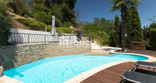 À vendre Maison 7 pièces 160 m² - Rillieux-la-pape 69140