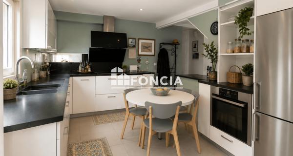 À vendre Maison 7 pièces 160 m² - Rillieux-la-pape 69140