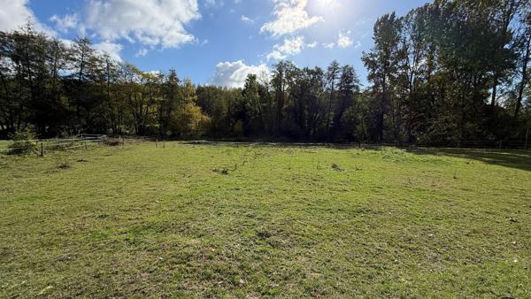 TERRAIN A BATIR 3500 m²