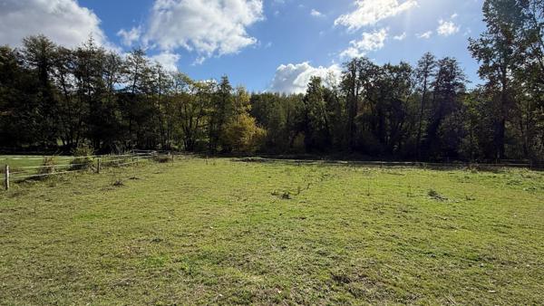 TERRAIN A BATIR 3500 m²