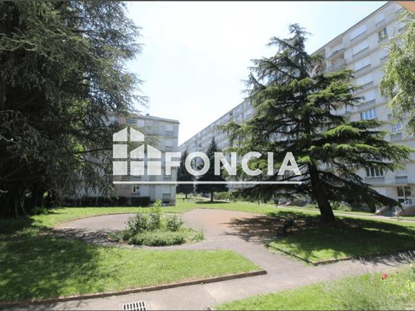 Location Appartement meublé 3 pièces 68.73 m² - IMMEUBLE A ALLEE 5 Grenoble 38100
