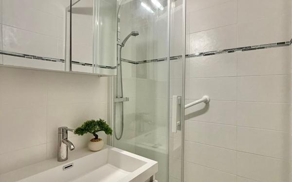 Appartement à vendre    1 pièce • 25,73 m2 Villard-de-Lans