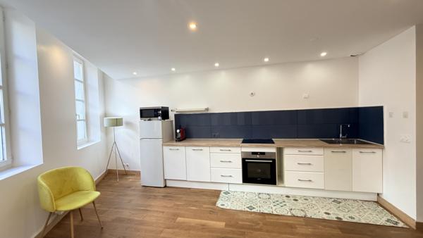 Exclusivité Appartement 56 m2 carrez Type 3 coeur centre ville lumineux 13001 Marseille