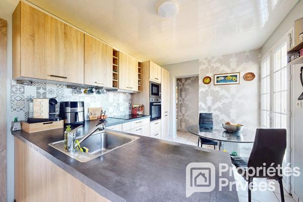 Maison traditionnelle sur grand terrain plat à Verneuil D Avre Et D Iton