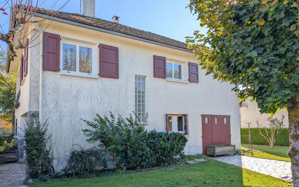 Maison à vendre    5 pièces •  Aurillac