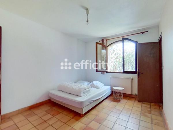 Maison 9 pièces - 225 m² Exclusivité efficity