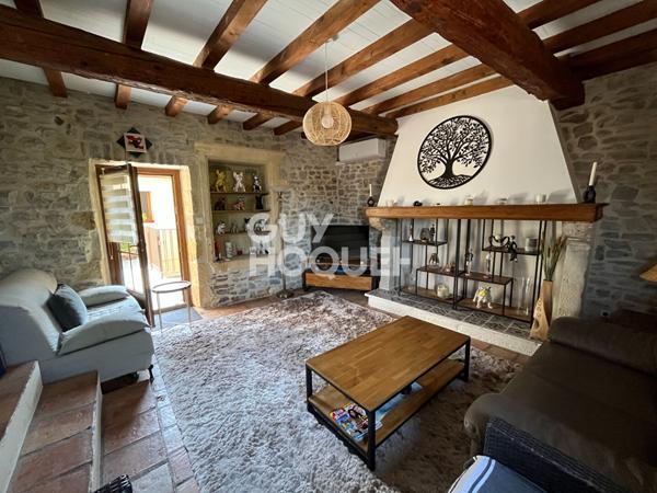 Maison Clarensac Garages Cour Terrasse et Dépendance