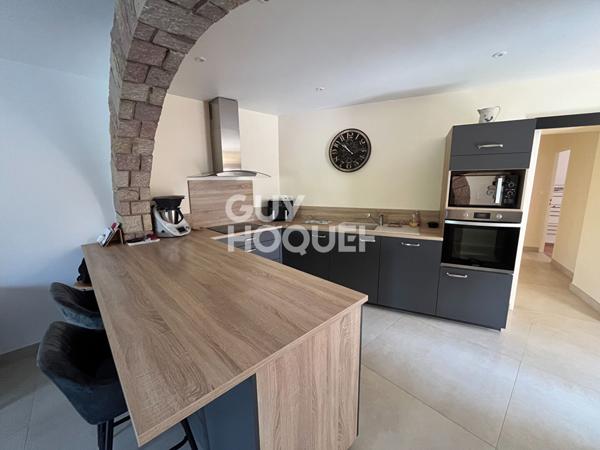 Maison Clarensac Garages Cour Terrasse et Dépendance