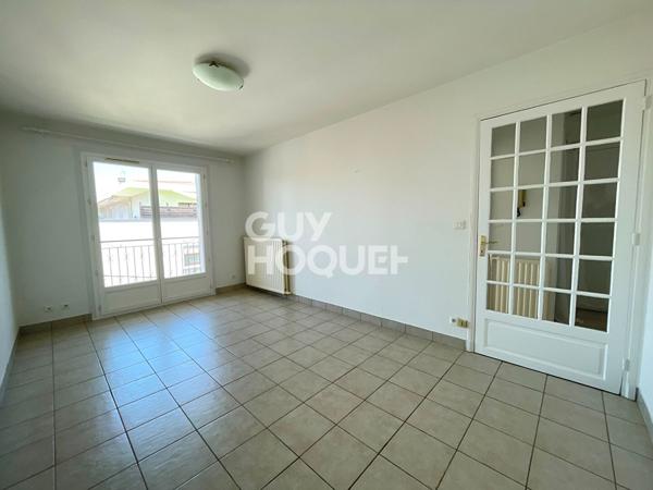 Appartement lumineux avec balcon et parking