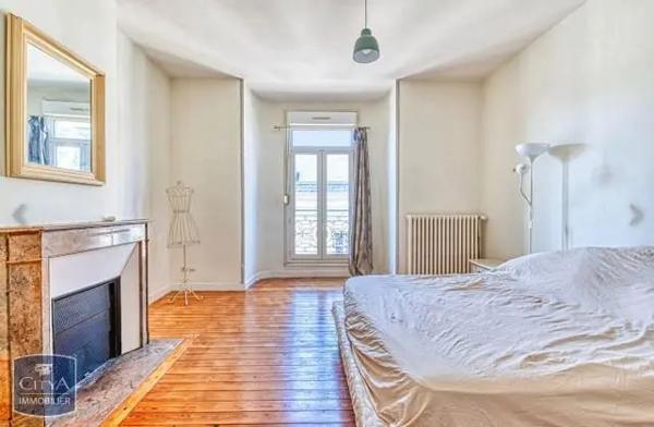 Appartement à louer 3 pièces 78.17m²