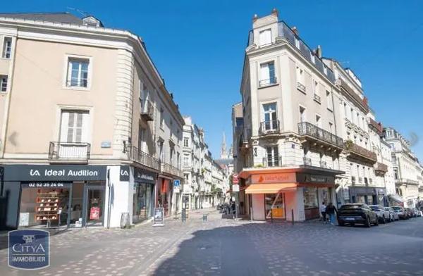 Appartement à louer 3 pièces 78.17m²