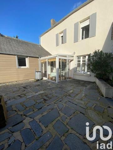 Maison 5 pièces de 119 m² à Saint-Jouan-des-Guérets (35430)