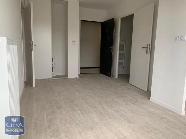 Appartement à louer 2 pièces 37.85m²