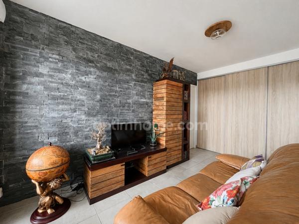 Appartement à vendre 3 pièces VAULX EN VELIN (69)