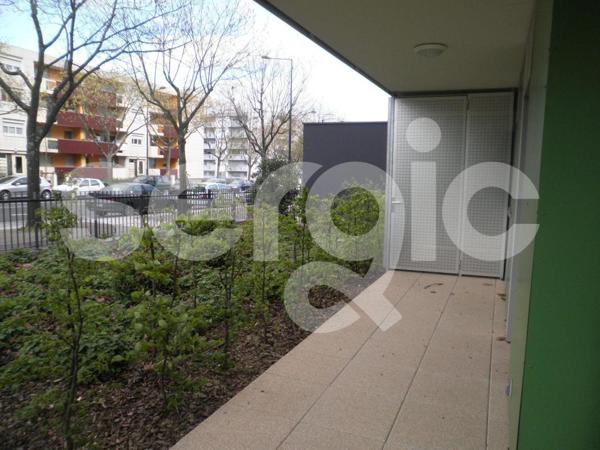 Location 2 Pieces 60 49000 Angers 23 1031 01 0003