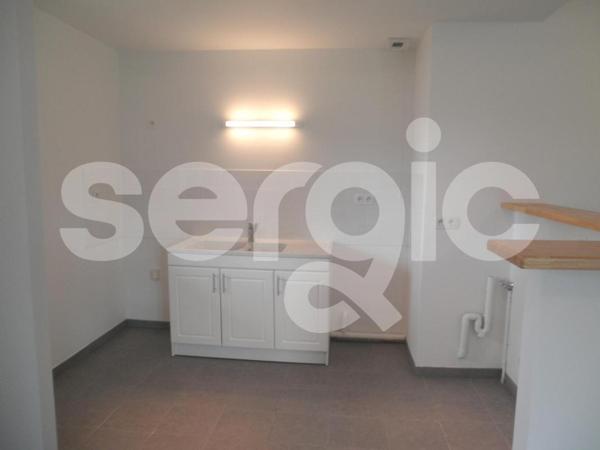 Location 2 Pieces 60 49000 Angers 23 1031 01 0003