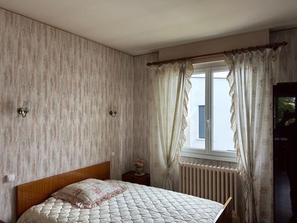 33 Villenave d' Ornon 5 chambres sur une parcelle de 1 437 m2