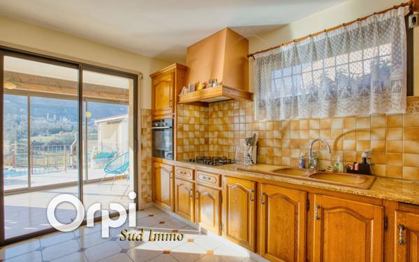 Maison à vendre    4 pièces •  Privas