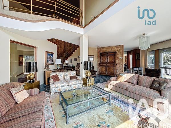 Maison à vendre 6 pièces 283 m² Pélussin