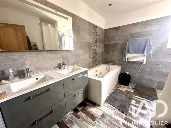 Maison à vendre 5 pièces 153 m² Marguerittes