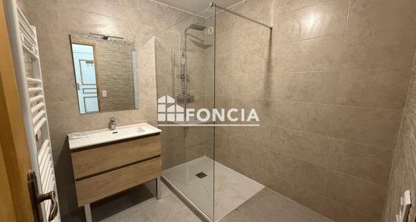 Location Appartement 3 pièces 82.32 m² - Avignon 84000