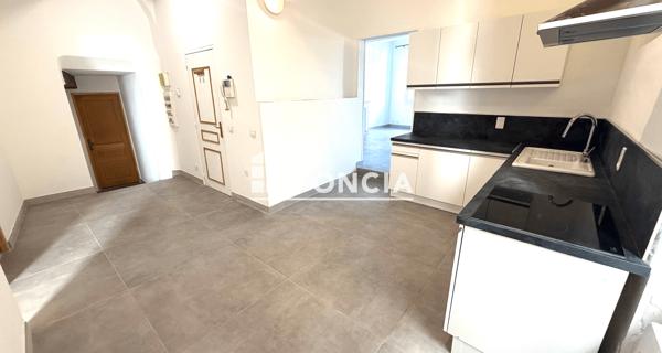 Location Appartement 3 pièces 82.32 m² - Avignon 84000