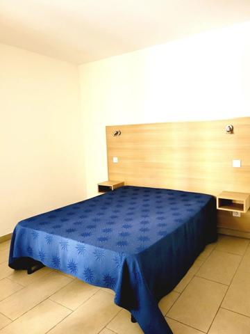 T2 Vue mer dans résidence avec piscine