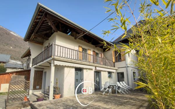 Cruet – Maison de village 95 m² avec grange et terrain de 1134 m²