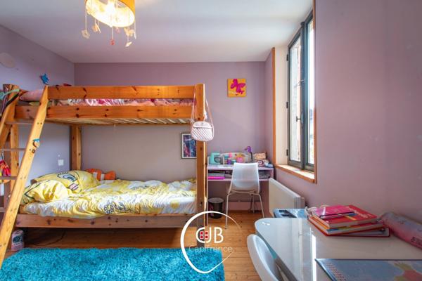 Cruet – Maison de village 95 m² avec grange et terrain de 1134 m²