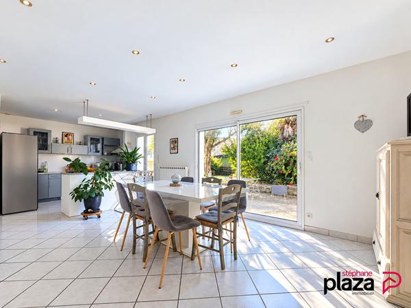 Maison 6 pièces 158.6 m2