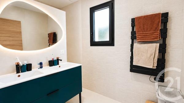 Maison à vendre  4 pièces - 157,55 m 2   UCHAUD  - 30