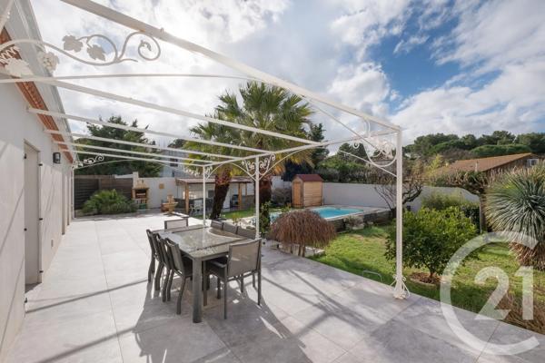 Maison à vendre  4 pièces - 157,55 m 2   UCHAUD  - 30