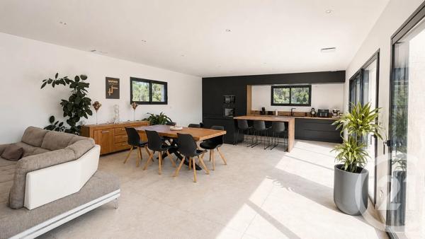 Maison à vendre  4 pièces - 157,55 m 2   UCHAUD  - 30