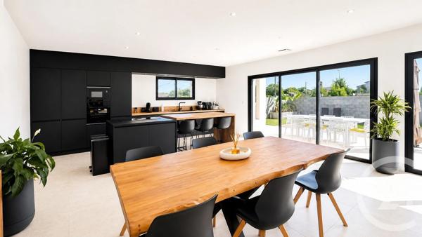 Maison à vendre  4 pièces - 157,55 m 2   UCHAUD  - 30